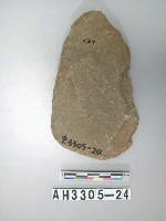 藏品(中型舌刃打製石斧)的圖片